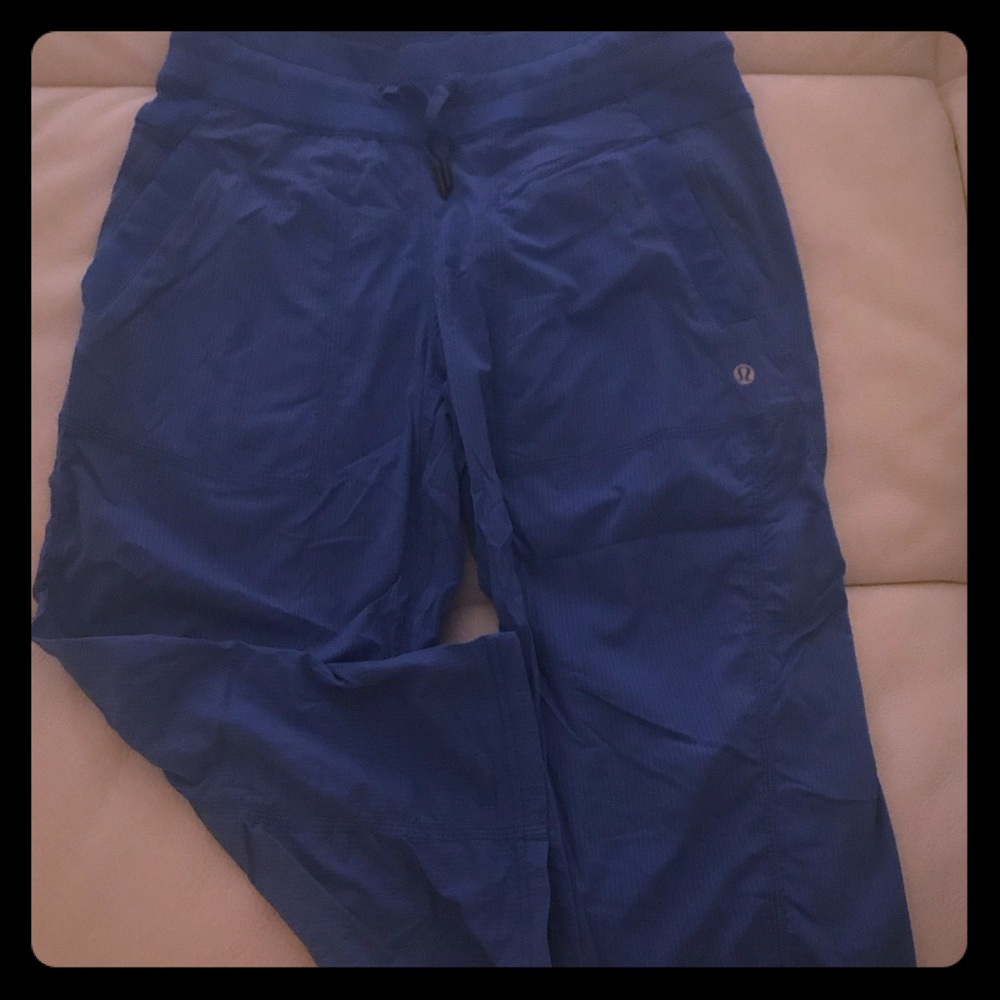 Lululemon dance studio crop pant. Smaller fit.